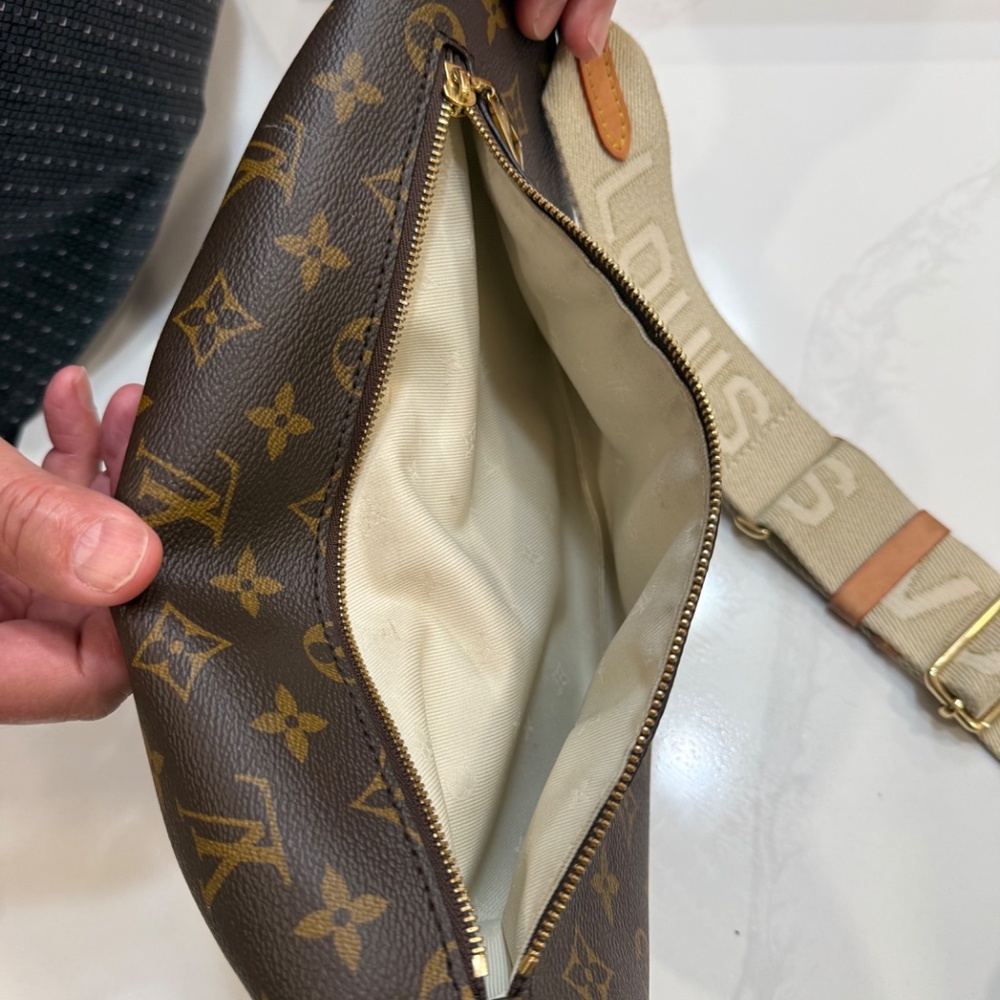 LV - Picture 3 of 4